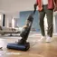 Philips XW7264/11 AquaTrio schwarz / Akku-Stielstaubsauger / Trocken- und Nassreinigung / Lithium- ION / 75 dB