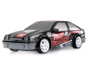 AMEWI RC-Car Drift Sport 4WD schwarz / 1:24 / RTR / 2,4-GHz-Fernsteuerung / 500-mAh-3,7-V-Li- ION / 15 km/h