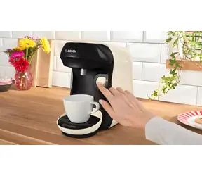 BOSCH Tassimo TTAS107E schwarz, weiß / Kapselkaffeemaschine / 1400 W / 700 ml