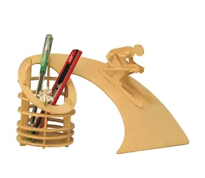 Woodcraft : 3D-Puzzle, Stiftehalter. Geeignet ab 5 Jahren. Schwierigkeitsgrad: leicht.