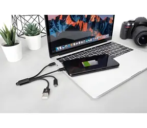 Digitus 3-in-1 schwarz / Ladekabel / USB-A / Lightning / Micro-USB / USB-C / 0,15 m