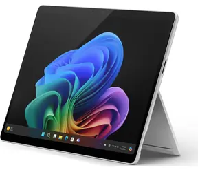 Microsoft Surface Pro 11 Copilot+ Platinum / Laptop / 13" OLED-Touchscreen / Snapdragon X Elite / 16 GB RAM / 1 TB SSD / Windows 11
