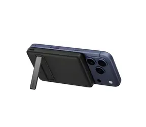 Belkin BOOST CHARGE Slim BPD011hqBK schwarz / Powerbank / Magnetisch kabellos / Qi2 / 5000 mAh / Klappständer