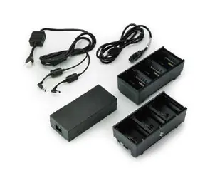 ZEBRA Dual-3-Slot-Akkuladegerät / Ladegerät / 2x 3 Slots, 6 Akkus / ZQ500, ZQ600, QLn / Y-Kabel, EU -Netzteil