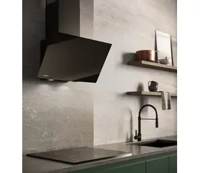 Maan Vertikale Glashaube 60 schwarz / Dunstabzugshaube / Kamin / Fernbedienung / 595 mm / 135-320 m/h