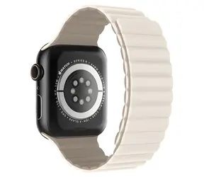 Devia Nature Silikon-Magnetarmband in Sternenstaubweiß für Apple Watch (44/45/46 mm)
