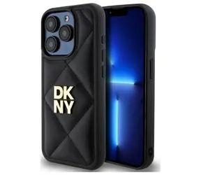 DKNY Quilted Stack Logo Back Cover iPhone 15 Pro schwarz / Rückseite / Apple iPhone 15 Pro