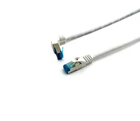 Equip Cat6a S/FTP 0,5 m weiß, gebogener Stecker / Patchkabel / RJ-45 gerade gebogen / LSZH / PoE+