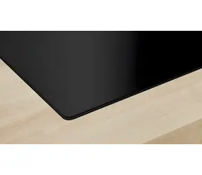 BOSCH Serie 4 PVS811B16E schwarz / Induktionskochfeld / 80 cm / 4 Kochzonen / Touch-Bedienung / Boost-Funktion