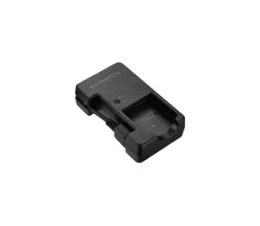 OM SYSTEM UC-92 / Akkuladegerät / für Li-90B/Li-92B