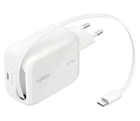 Belkin BOOST CHARGE PRO 67W weiß / Ladegerät / Dual GaN / mit einziehbarem Kabel
