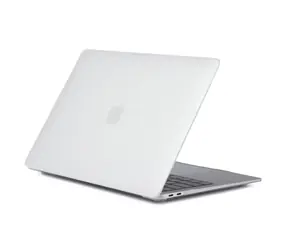eSTUFF Mattiertes Hardcover / Mattes Cover für MacBook Pro 16" / transparent