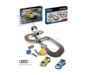 MADE Audi-lizenzierte Rennstrecke 140 x 88 cm / Rennstrecke / Batteriebetrieben (6 x AA) / ab 8 Jahren