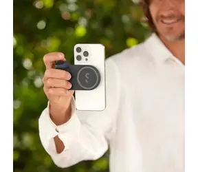 ShiftCam SnapTravel Kit Essential schwarz / Handy-Fotografie-Set / Griff / LED-Licht / Selfie-Stativ