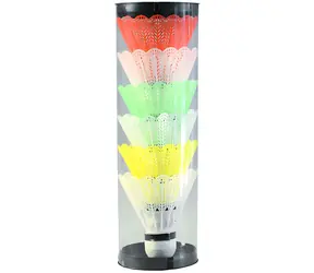 Badminton-Federbälle, weiß und farbig / 6 Stück / Kunststoff / in einer Röhre / 8 cm