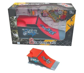 SPARKYS Skatepark-Set mit Rampe, Rail und Fingerboard / Fingerboard / ab 9 Jahren