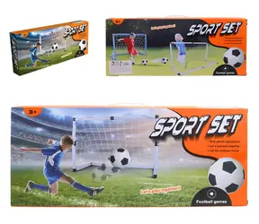 MADE Fußballset mit 2 Toren und Ball / ab 3 Jahren / Kunststoff