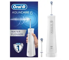 Ausgepackt - Oral-B Aqua Care 6 Pro-Expert weiß / Munddusche / 3 Druckstufen / 6 Reinigungsprogramme / ausgepackt