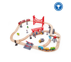 Hape Bahngleis Busy City / 51 Teile / Züge mit Waggons / Gleis / Zubehör / ab 3 Jahren