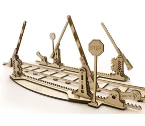 Ugears 3D mechanisches Holzpuzzle Bahnübergang mit 4 m Gleis / ab 14 Jahren / 200 Teile / Schwierigkeit: niedrig