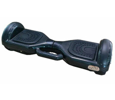 Eljet Kolonozka Premium GO Carbon / 2x 350W / Geschwindigkeit: 12 km-h / Reichweite: 15km / Belastbarkeit: bis 100 kg