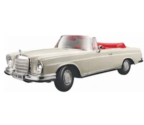 Maisto Mercedes 280SE 1966 beige / 1:18 / ab 3 Jahren