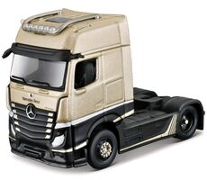 Maisto Custom Rigs- Mercedes-Benz Actros 1851 gold-schwarz / Maßstab 1:64 / ab 3 Jahren