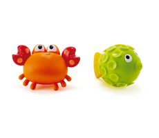 Hape Wasserspielzeug - Sprühkrabbe mit Fisch / ab 1,5 Jahren