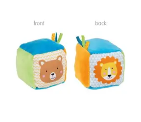 GOKI Stoffwürfel Teddybär und Löwe / ab 0 Jahren