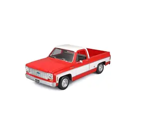 Maisto Chevrolet C10 Cheyenne Super 1974 rot-weiß / 1:18 / ab 3 Jahren