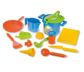 Lena Kunststoff-Sandgeschirr-Set, 14-teilig / ab 2 Jahren