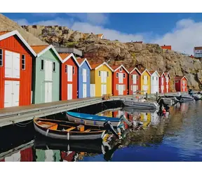 Ravensburger 120017301 Bunte Häuser in Schweden, 100 Teile / Alter ab 9 Jahren / Version: International