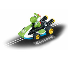 Carrera 64035 GO | GO+ - Auto - Nintendo Mario Kart 8 - Yoshi / Spielzeugauto für die Rennstrecke / 1:43 / ab 6 Jahren