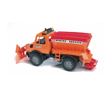 Bruder 02572 MB Unimog Streuer mit Pflug / 1:16 / ab 4 Jahren