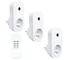 Solight DY09 Ferngesteuertes Steckdosen-Set 3 + 1 / 3 Steckdosen / 1 Controller