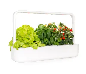 Click And Grow SMART Garden 9 weiß / Smarter Blumentopf / automatische Bewässerung / 3x Tomaten / 3x Basilikum / 3x Salat