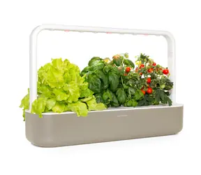 Click And Grow SMART Garden 9 beige / Smarter Blumentopf / automatische Bewässerung / 3x Tomaten / 3x Basilikum / 3x Salat