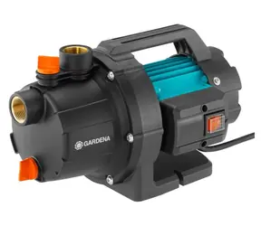 Gardena 09010-47 Gartenpumpe 3000|4 / 600 W / Fördermenge 3000 l/h / Druck 3,6 bar / Selbstansaugende Höhe 7 m