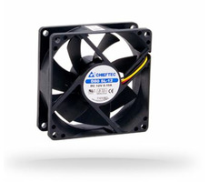 CHIEFTEC AF-0825S / 80 x 80 x 25mm / 2000 RPM / 26.5 dB / 3 PIN & MOLEX