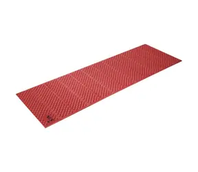 NILS Camp NC1768 rot / Faltbare Schaumstoff-Isomatte / 182 x 60 x 2 cm