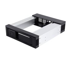 Silverstone SST-FS301 / SAS/SATA 5,25" auf 3,5" Gerätehalterung / Hot-Swap-fähig