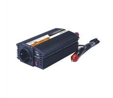 Solight IN06 Wechselrichter 12V schwarz / USB 500mA / Metall / max. Belastung: 300W