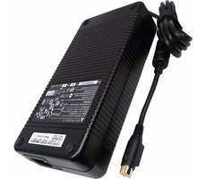 MSI Netzteil 230W / für MSI: GT62VR 6RD Dominator & GT62VR 6RE Dominator ProE / inkl. Netzkabel