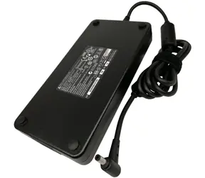 MSI Netzteil 230W 19,5V für MSI: Creator 17 A10SF & Creator 17 A10SFS & Creator 17 A10SGS / inkl. Netzkabel