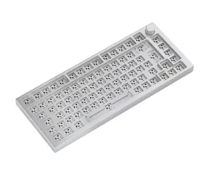 Glorious GMMK Pro White Ice Barebone ISO Weiß / Gaming 75 % TKL-Tasten. / ohne Schalter / USB-C / ISO-Layout / RGB / 1,8 m