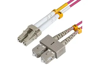 MicroConnect Cable LC/SC Multimode Duplex OM4 10m violett