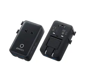 Anker Nano schwarz / Reise-Ladestation / 20 W / 2x USB-C / 2x USB / mit Adaptern für UK/US/AU/ EU -Steckdosen