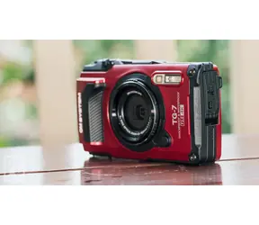 OM SYSTEM TG-7 schwarz / 3" LCD / 12 MPix CMOS / 4X optischer Zoom / SD