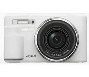 Ausgepackt - Yashica City 200 weiß / Kompaktkamera / 13 Megapixel / 10-facher Zoom / ausklappbares LCD / ausgepackt