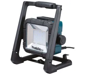 Makita DML805 / Wiederaufladbare Taschenlampe / 14,4|18V / Li- ION / 20 LEDs 0,5W / Vorlaufzeit bis zu 8,5 Stunden / ohne Akku